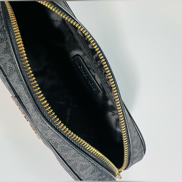 Michael Kors Giftables Medium Pencil Case Signature Leather Makeup Case, Black - Picture 5 of 7